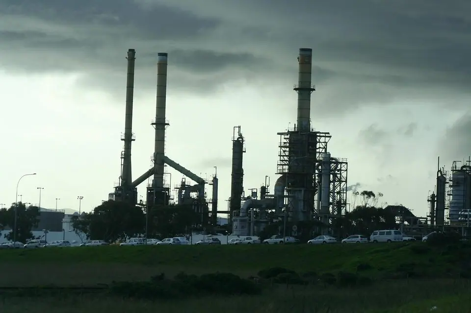 BP profits jump as Middle East conflict drives up oil refining margins
